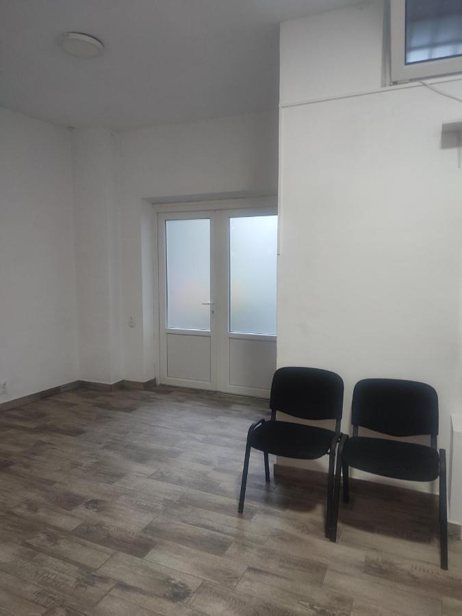 Apartament Karina Бая-Маре Екстер'єр фото