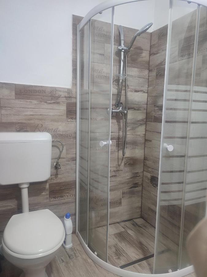 Apartament Karina Бая-Маре Екстер'єр фото
